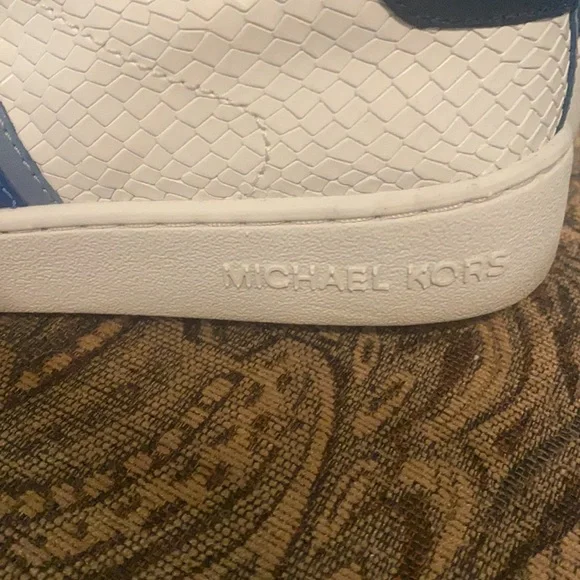 Micheal kors sneakers - Picture 10 of 10